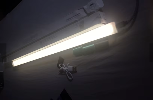 Barra de Luz LED con Sensor de Movimiento Inalámbrico